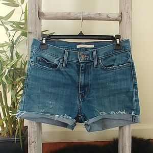 Levi Jean Shorts